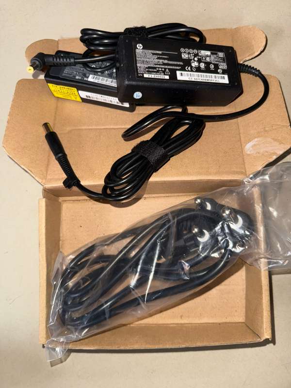 Dell/Acer/Hp Laptop charger!!! READ DESCRIPTION