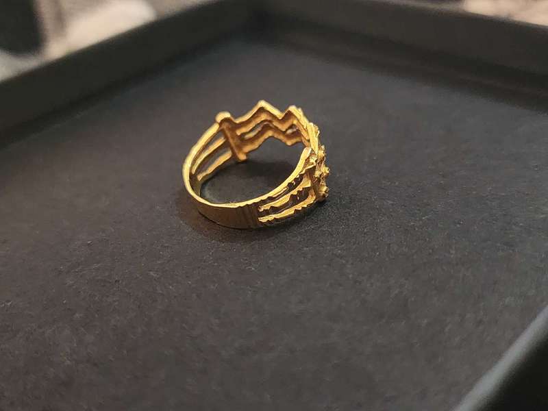 22kt 3.1g Exquisite  Gold Ring