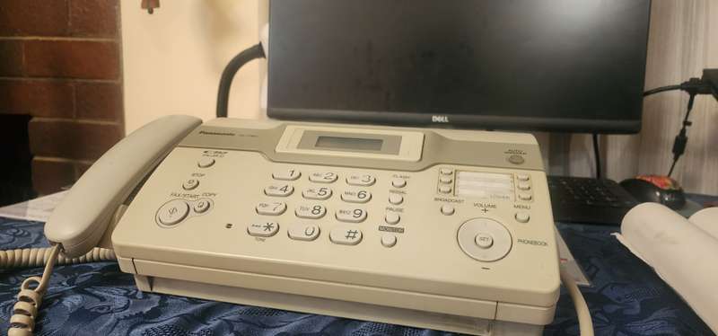 panasonic kx ft932 fax machine with 20 thermal rolls