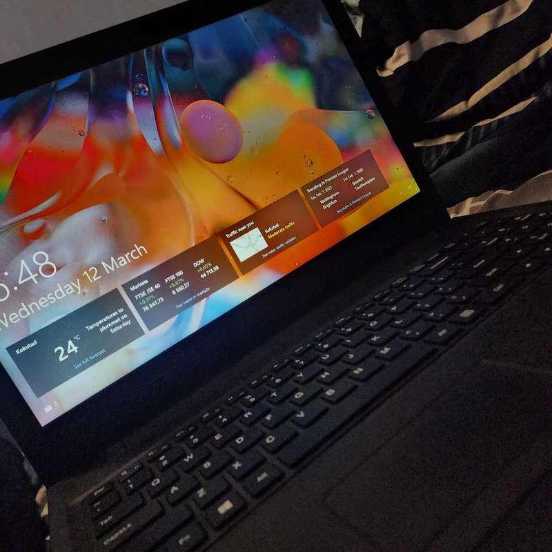 Lenovo laptop 8gb ram (negotiable)