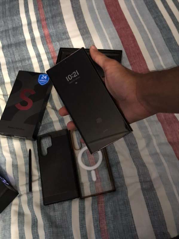 Samsung Galaxy S22 Ultra Burgundy 256GB 12GB RAM Dual SIM