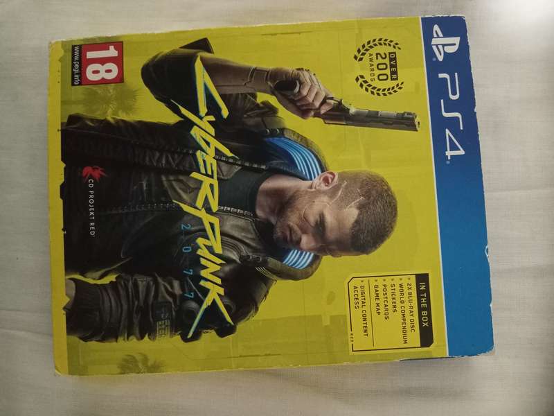 Ps4 + 11 games
