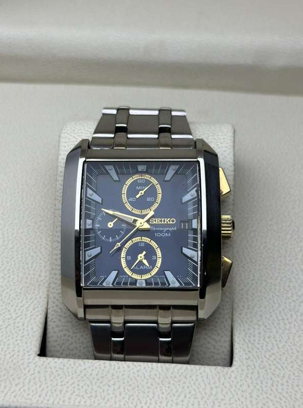 SEIKO Chronograph 100m Watch