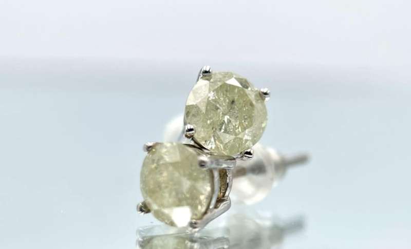 STUNNING MASSIVE 1.40ct Diamond Stud Earrings!! Valued at 17500