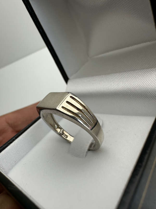 Silver Gents Cubic Ring - 4.02 Grams