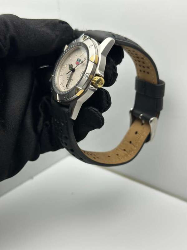 TAG Heuer Professional 200