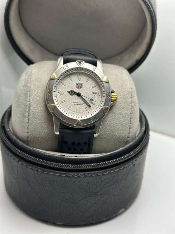 TAG Heuer Professional 200