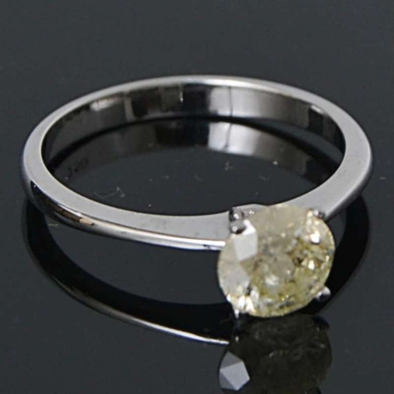 18ct White gold single stone 1.03ct diamond ring - Evaluation R25 000