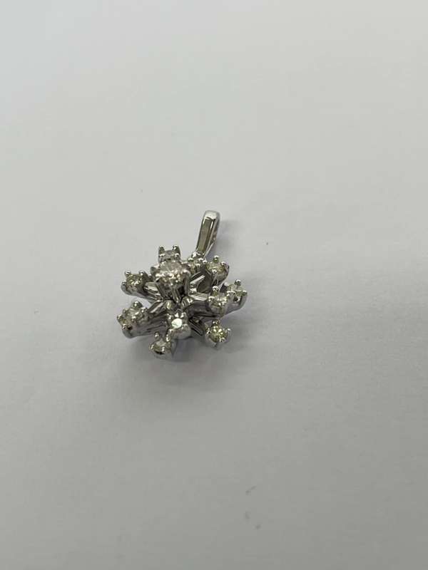 18ct White Gold 0.37ct Diamond Snowflake Pendant- Evaluation R31 940