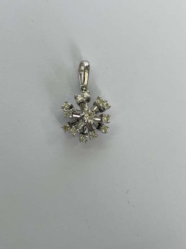 18ct White Gold 0.37ct Diamond Snowflake Pendant- Evaluation R31 940