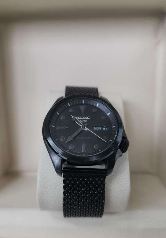 Seiko 5 Automatic watch preowned