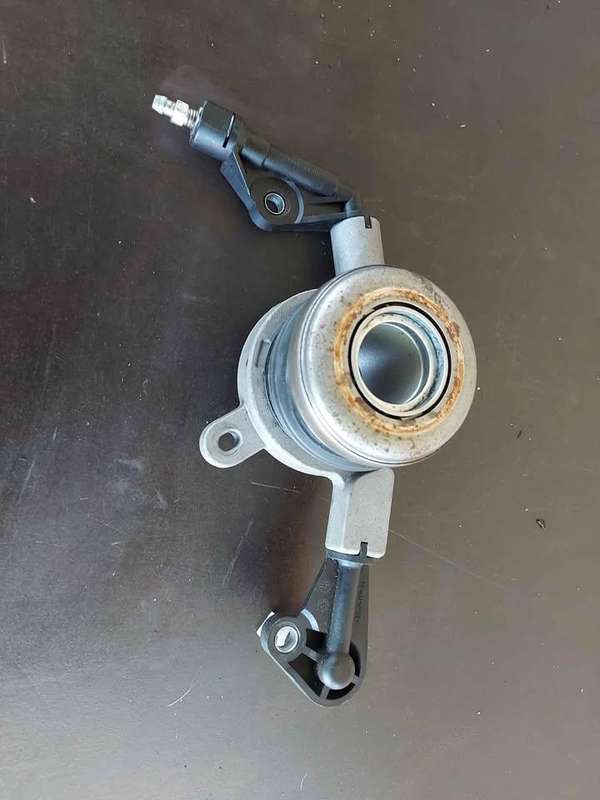 Used Mercedes M271 C200 Clutch slave cylinder P/N PA66-GF35