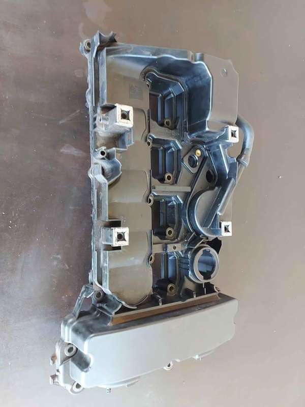 Used Mercedes M271 Tappet cover (PCV valve included) P/N A2710101030