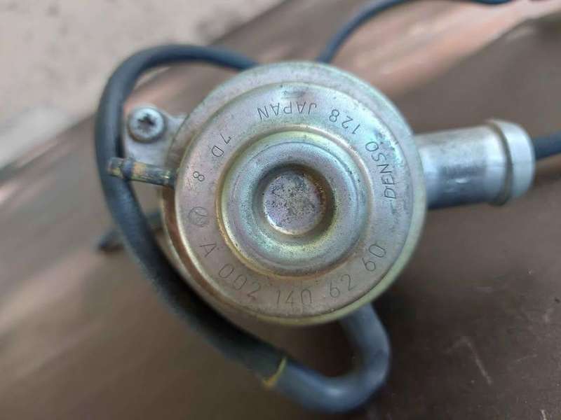 Used Mercedes W203 M271 EGR Valve & Solenoid P/N A0021406260
