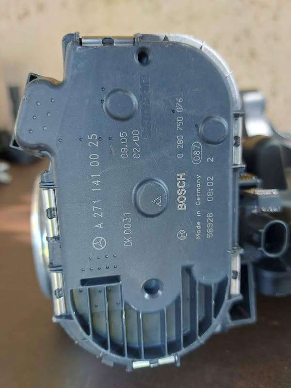 Used Mercedes W203 M271 Intake Manifold + Throttle Body P/N A2711401101 & A2711410025