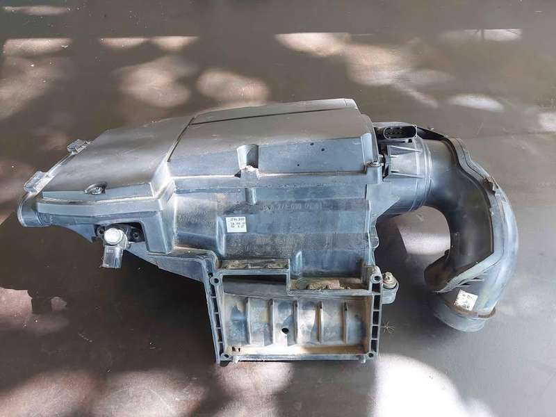 Used Mercedes W203 M271 Air Intake Box Including Sensors P/N A2710900901