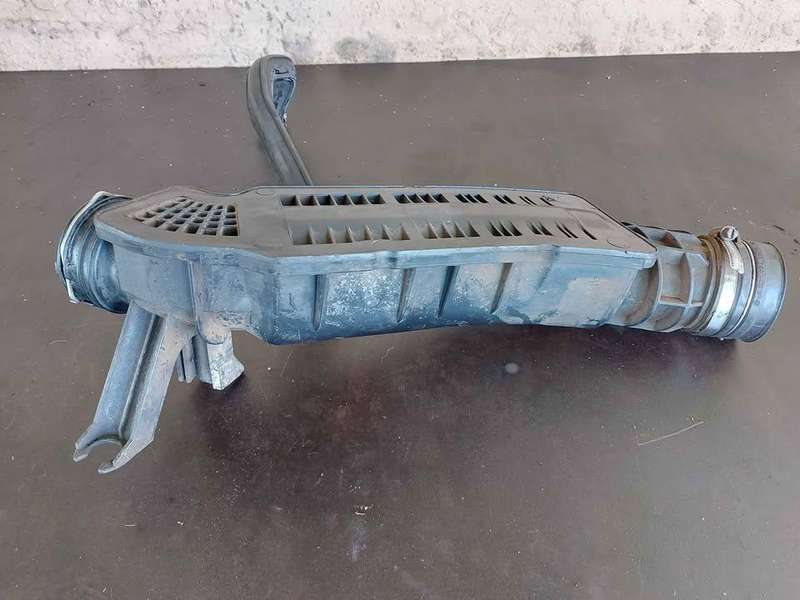 Used Mercedes W203 M271 Supercharger intake resonator