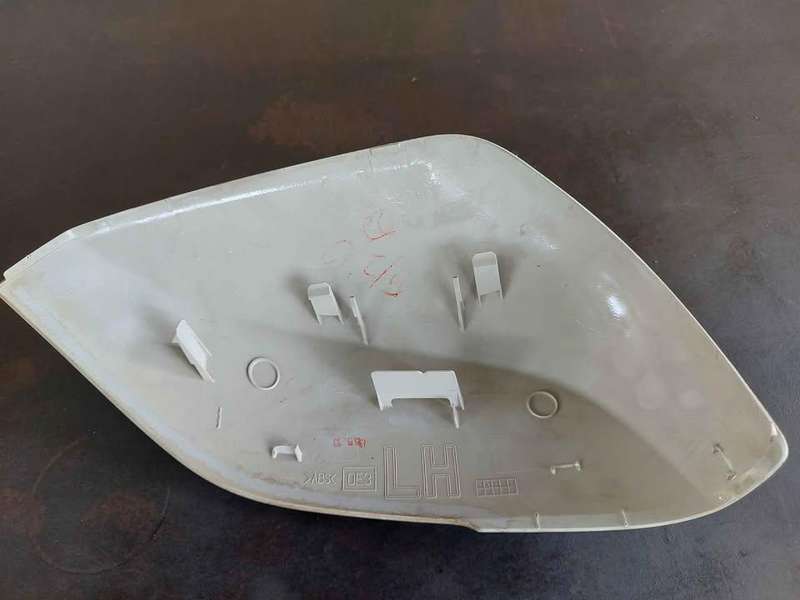 Used Infiniti Q50 LH Mirror cover white