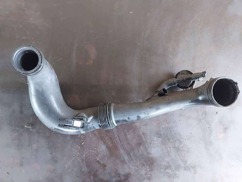 Used M274 Infiniti/Mercedes Intake Pipe with breather & Sensor P/N A0071530528
