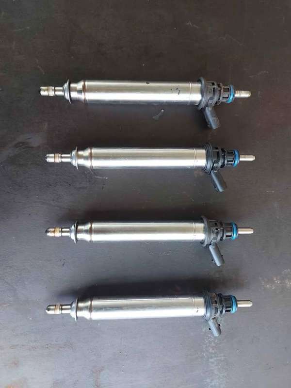 Used 4x Mercedes M274 Injectors P/N A2780700687