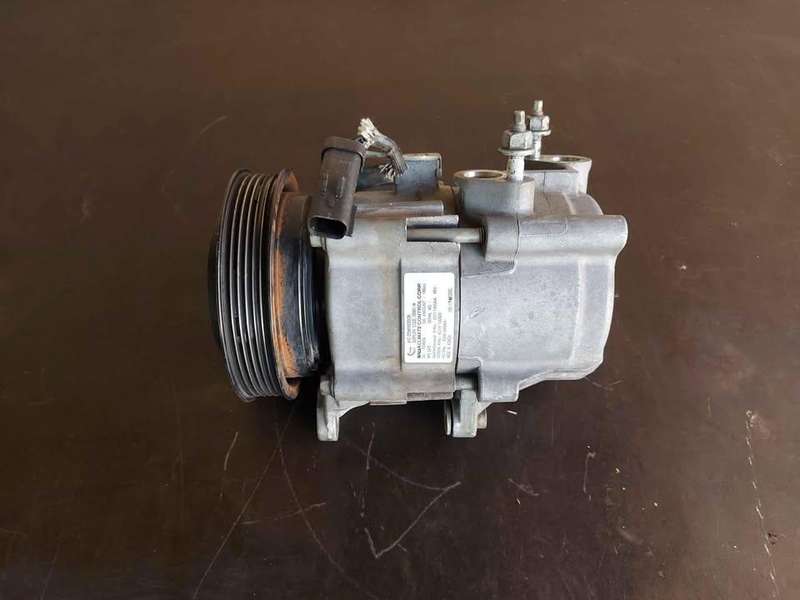 Used Jeep KJ AC Compressor P/N 55111400AA