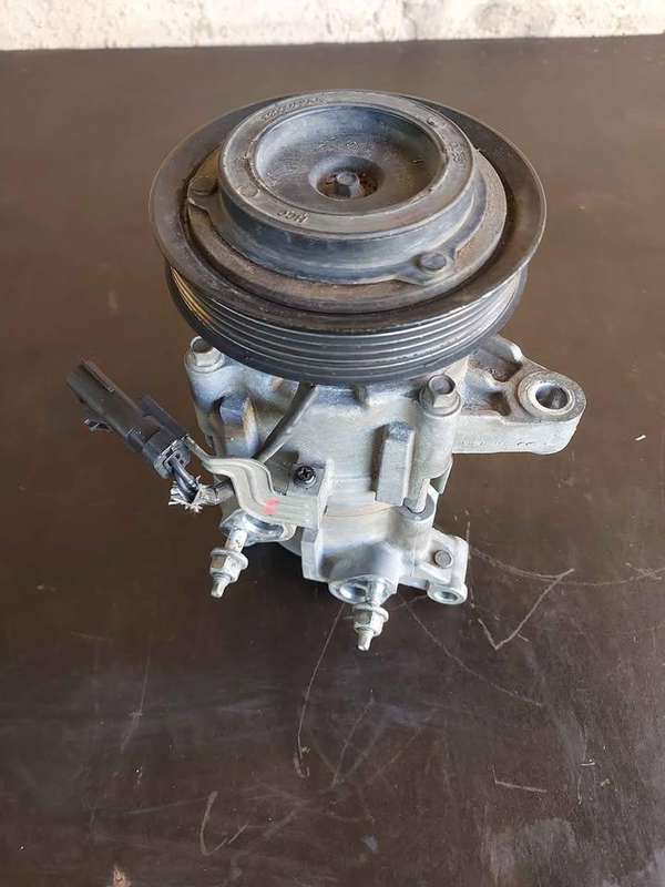 Used Jeep KJ AC Compressor P/N 55111400AA