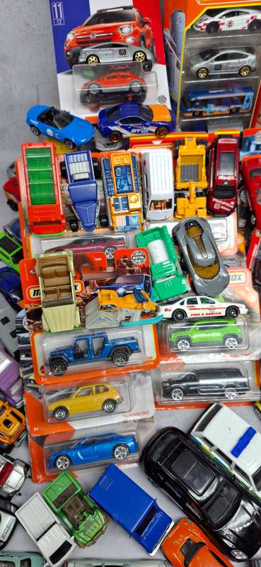 Assortment of  160 Vintage and Newer Matchbox, Hot Wheels and Various Makers Toy Cars
