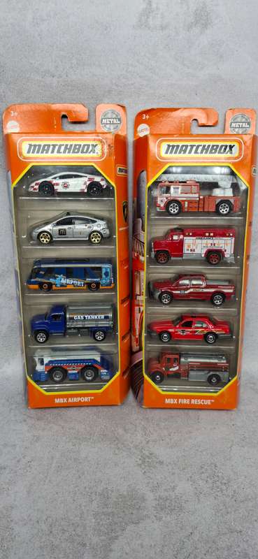 Assortment of  160 Vintage and Newer Matchbox, Hot Wheels and Various Makers Toy Cars