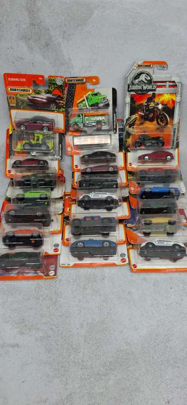 Assortment of  160 Vintage and Newer Matchbox, Hot Wheels and Various Makers Toy Cars