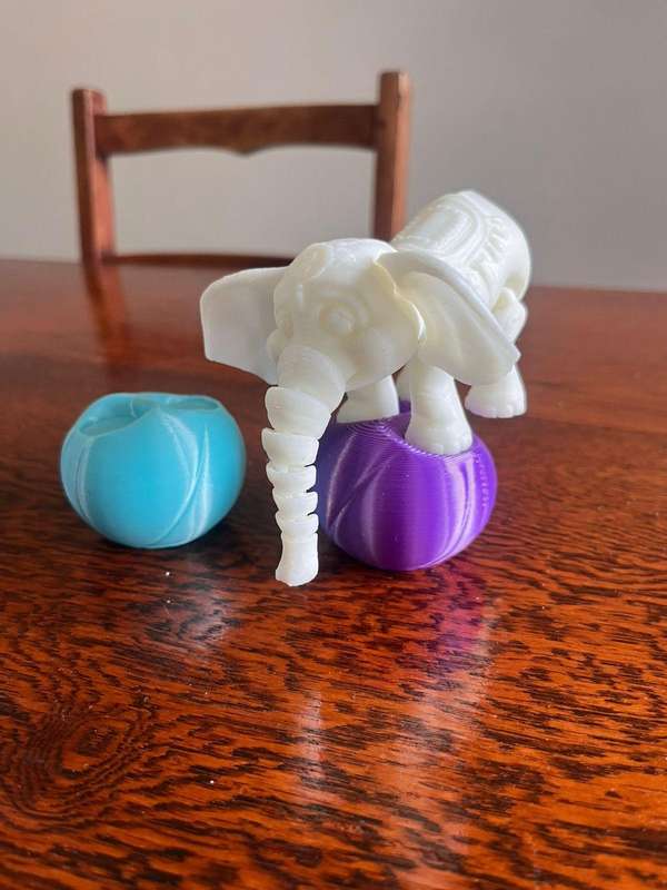3D Printed Balancing Elephant + 2x Podiums  Glow-in-the-Dark with Silk Finish