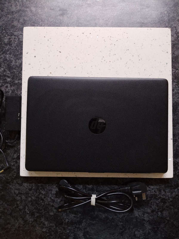HP 3250u AMD Radon lite Gaming laptop ( Make offer )