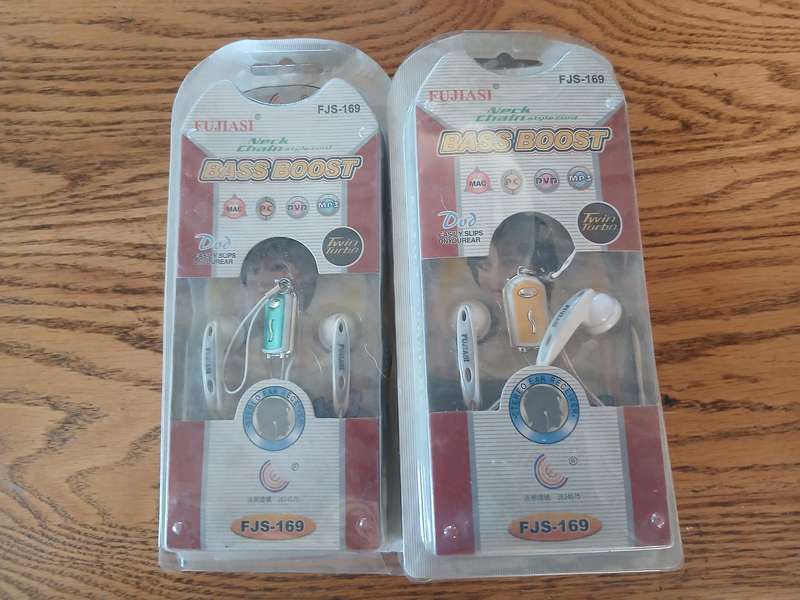 Fujitsu Bass Boost Earphones