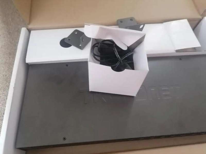 TRENDnet TK-803R 8-Port Rackmount KVM Switch