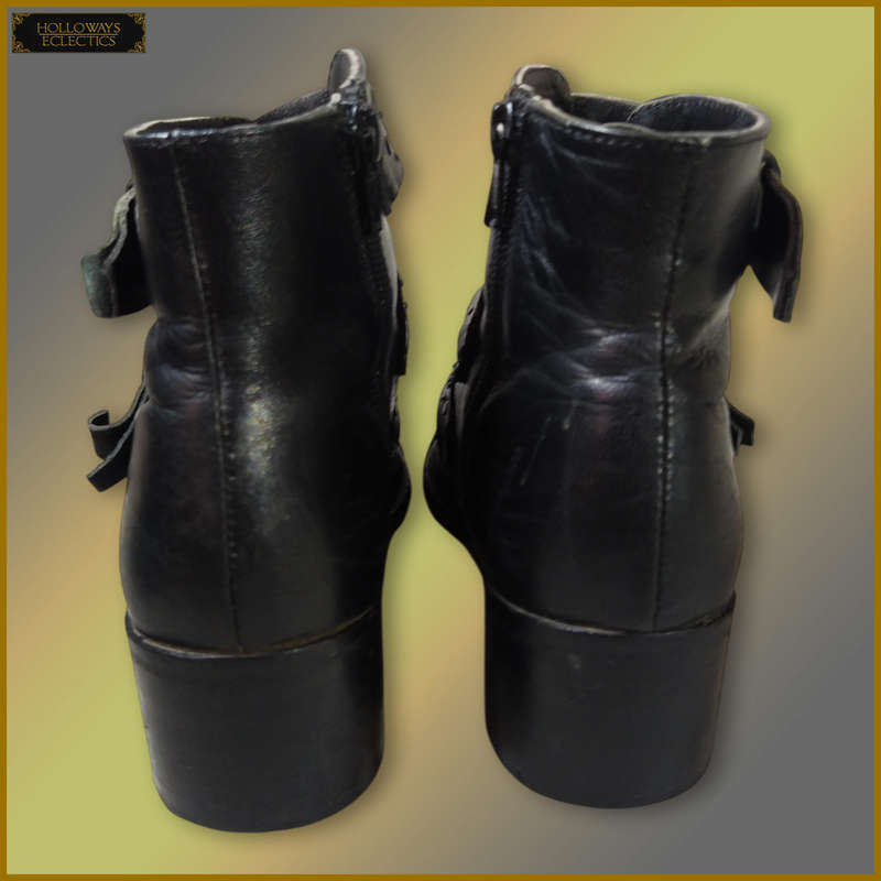 New Look Premium Faux Leather Biker Style Boots