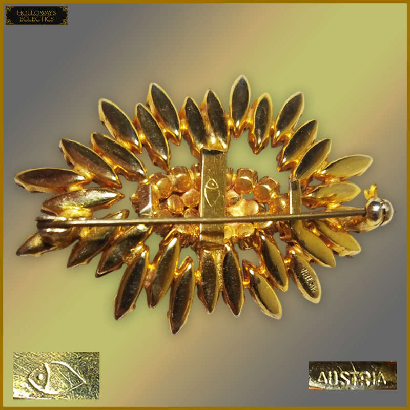 Vintage Gold Plated Rhinestone Brooch