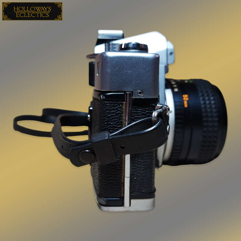 Minolta SRT 303B Camera