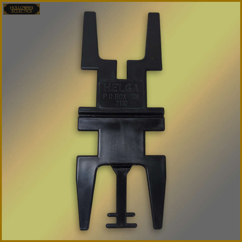 Helga Plate Or Bowl Display Stand