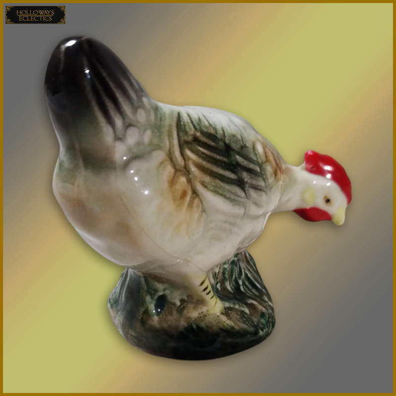 Vintage Porcelain Hen And Rooster Salt And Pepper Set