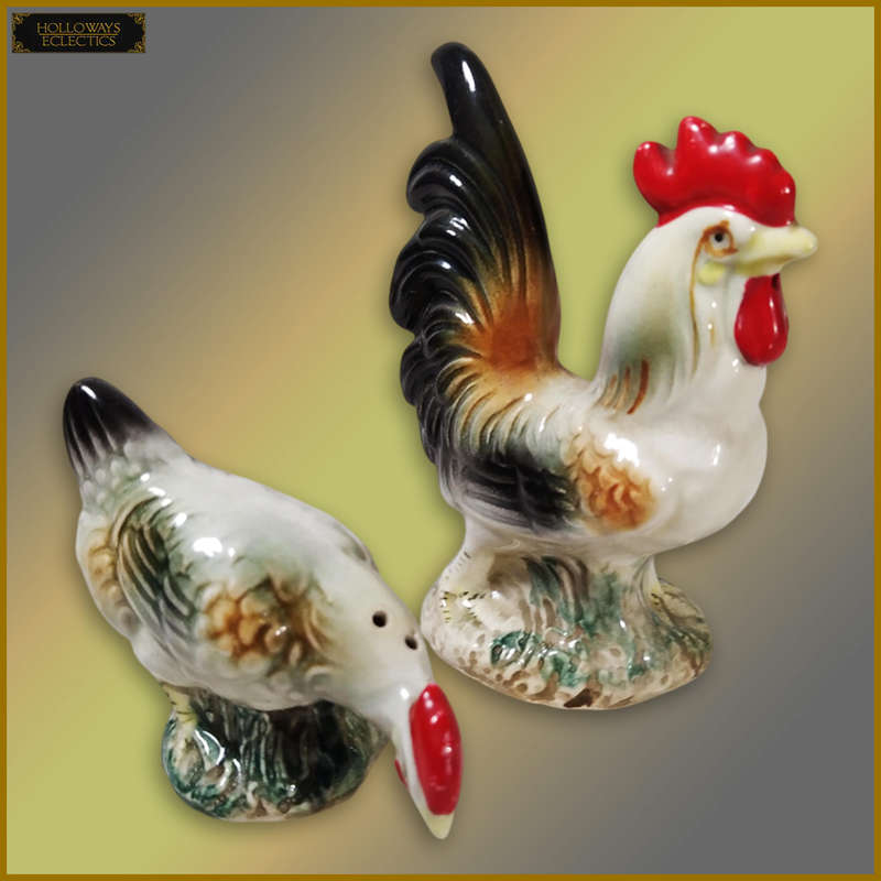 Vintage Porcelain Hen And Rooster Salt And Pepper Set