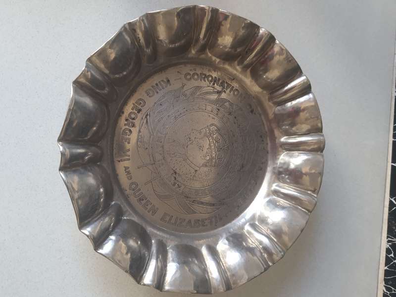 MADE IN ENGLAND ROYAL CORRENATION ENGLISH PLATE