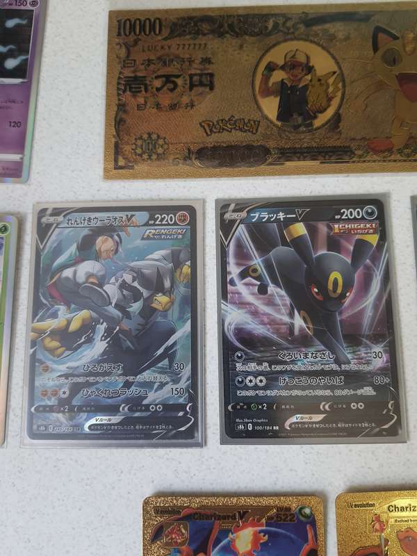 STUNNING COLLECTION OF POKEMON CARDS AND 24CT GOLD FOILD POKEMON NOTES
