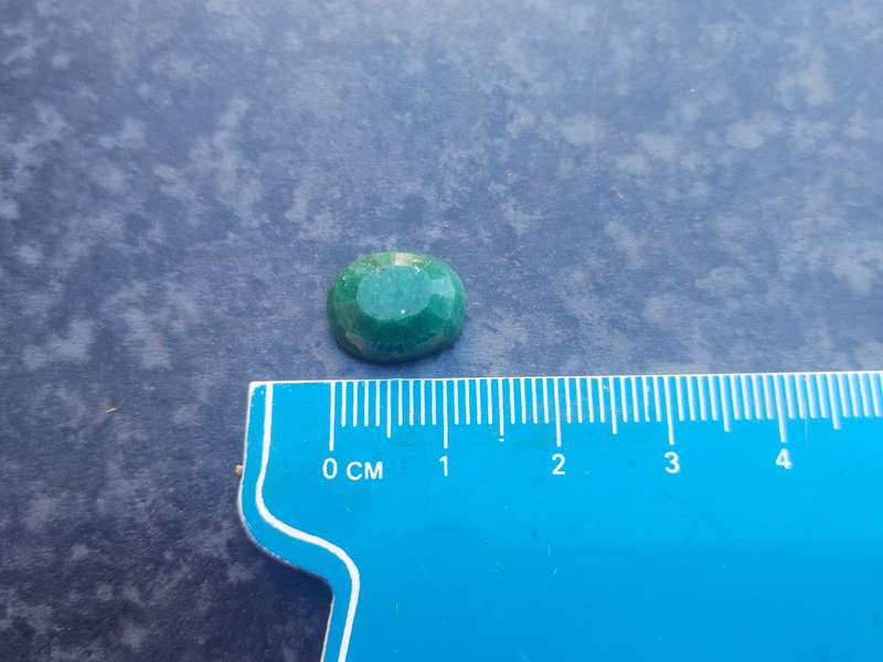 #8 CUT GREEN EMMERALD UP FOR GRABS - STUNNING CLARITY !