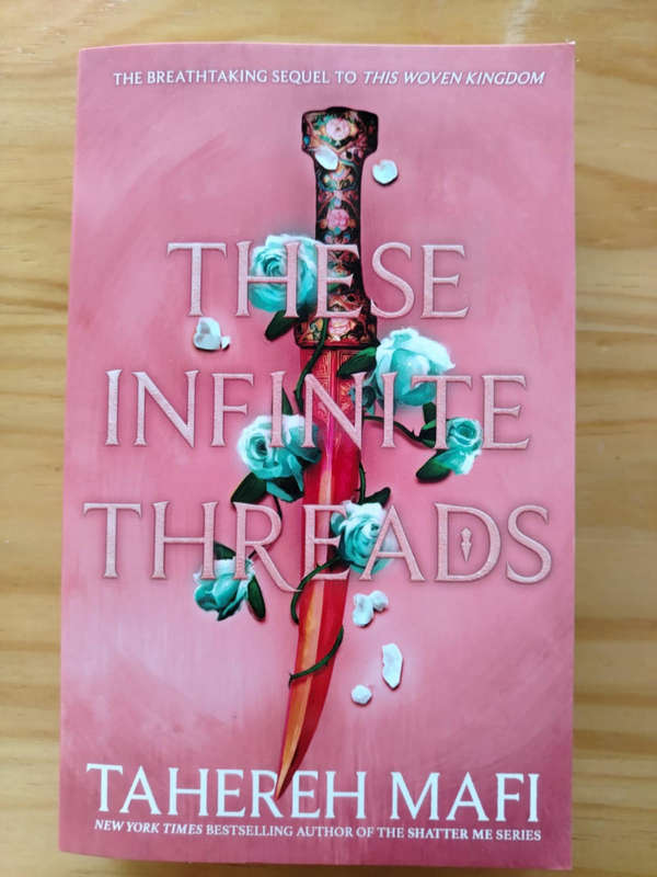 These Infinite Threads - Tahereh Mafi - Paperback