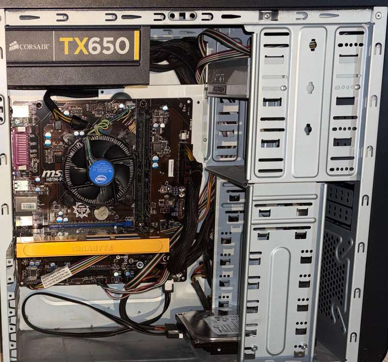 i5 Huntkey Pc (Personal or School use) - {A-} Grade