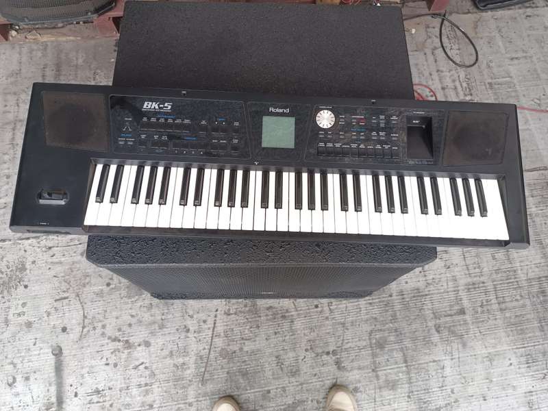 Roland BK-5 61-Key Arranger Workstation