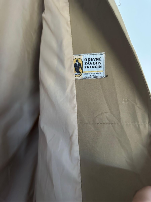 Vintage trench coat, large size