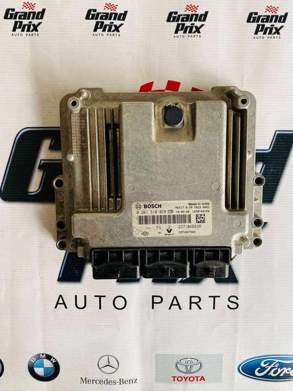 RENAULT ECU COMPUTER BOX 0261S100C8 237104683R  MEG17.9.20