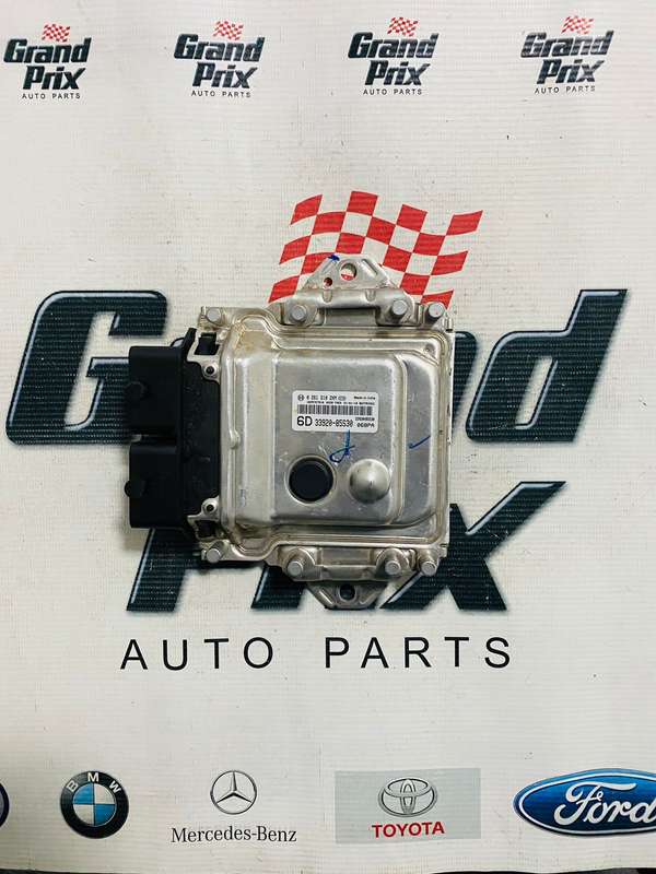 SUZUKI SWIFT 1.5 ENGINE CONTROL UNIT COMPUTER BOX 6D 33920-85S30 0261S102XM