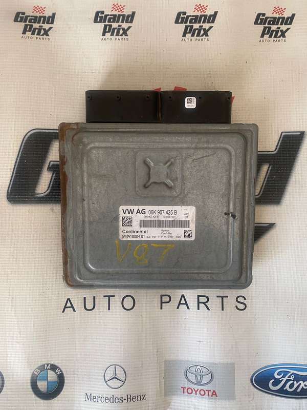 VW GOLF VII ECU COMPUTER BOX 06K907425 B SIMOS 18.1 5WA1800401 (2)