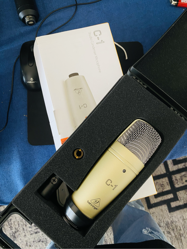 Behringer C-1 condenser microphone